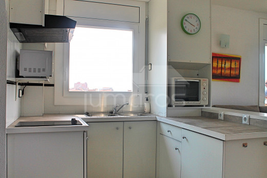 Apartamento vistas mar y montaña cerca de la playa con parking