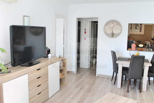 Appartement ensoleillé à 3 minutes de la plage avec parking
