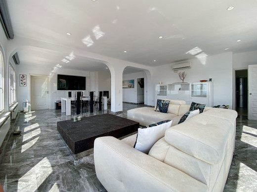 Villa avec de magnifiques vues mer et appartement indépendant à Mas Fumats, Roses