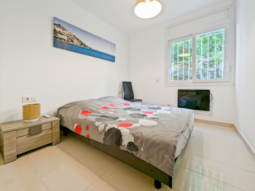 Wohnung, 250 m vom Strand von Canyelles entfernt, mit Privatparkplatz