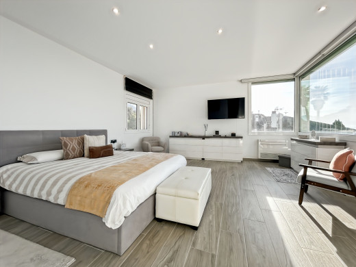High-end house with sea and mountain views, Costa Brava