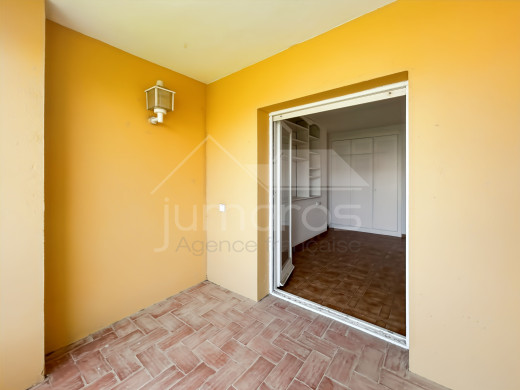 Grand appartement à Gran Reserva, à 300m de la plage, parking privé