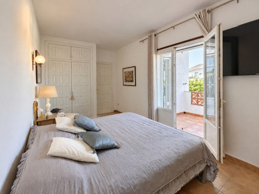 Maison avec piscine, terrasses et garage à L'Escala