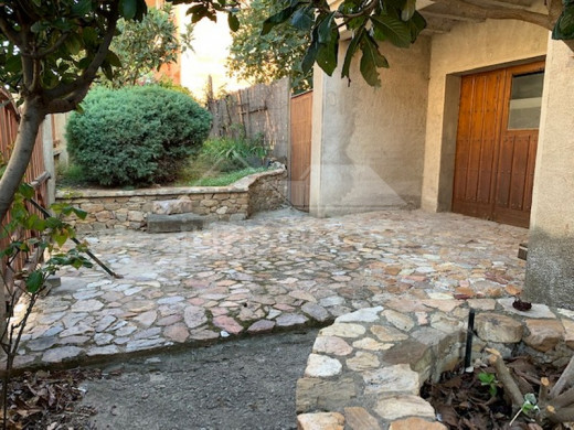 Maison avec 3 chambres plus terrain constructible