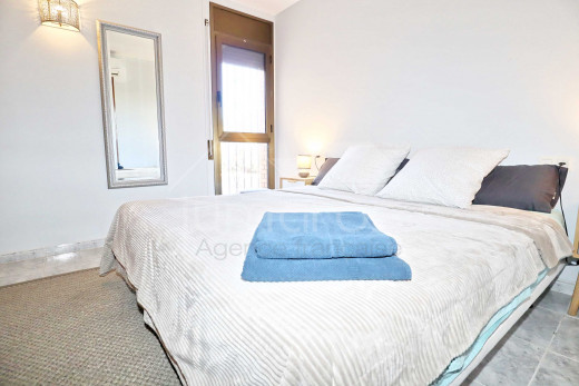 3 habitaciones, primera línea, vista mar, piscina y parking