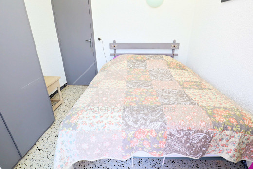 1ère ligne mer avec grande terrasse et 2 chambres