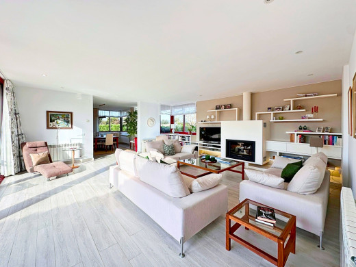 Villa de luxe avec piscine au Golf de Torremirona, Navata