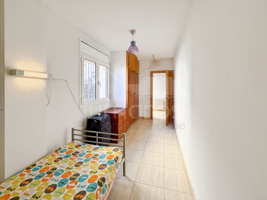 Maison en vente à Empuriabrava avec jardin et garage