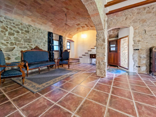 Restored house dating from 1740 in Agullana, near France