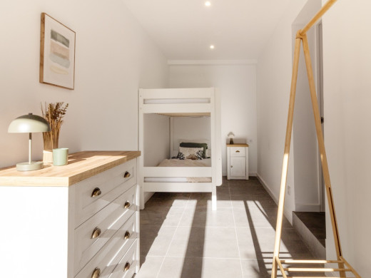 Refurbished ground floor flat with swimming pool and parking in Empuriabrava
