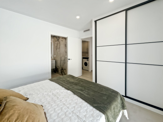 Casa con piscina y garaje en Empuriabrava