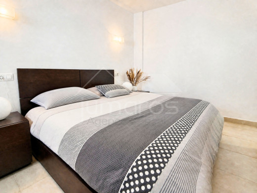 Appartement 3 chambres à 50m de plage avec vue canal et mer à Roses