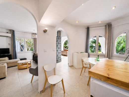 Villa avec piscine, garage et licence touristique à Empuriabrava