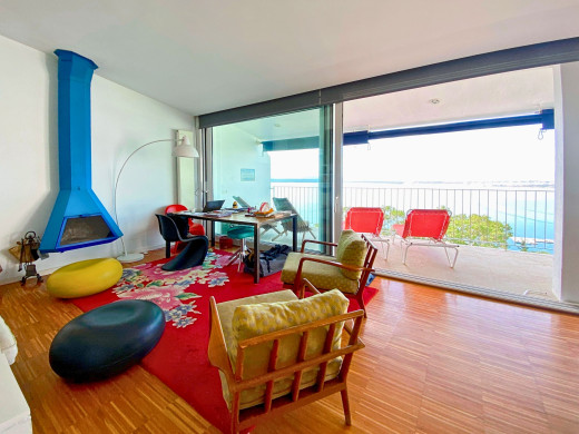 Maison vue mer avec plusieurs terrasses