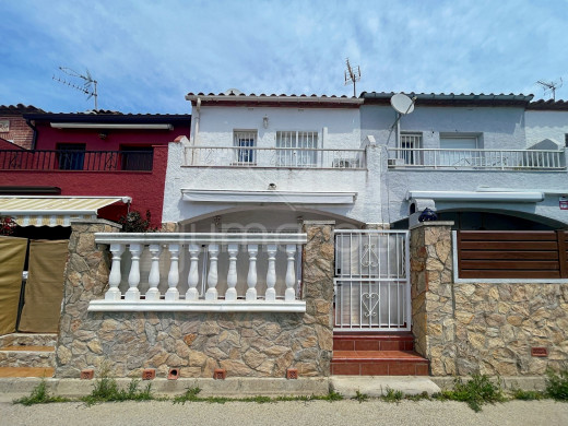 Maison 3 chambres avec terrasse et garage à Empuriabrava