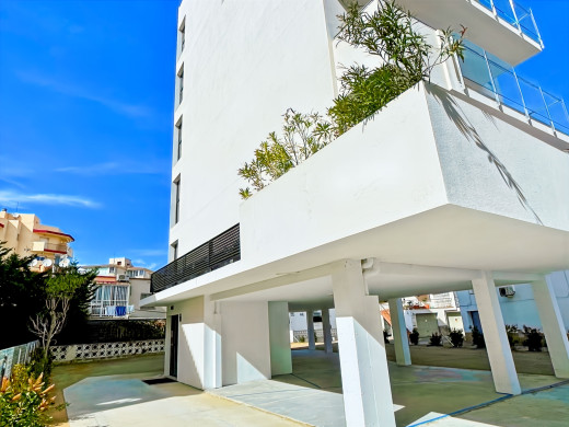 Appartement vue mer proche de la plage à Roses