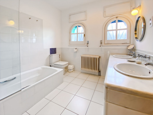 Gran casa o alojamiento turístico en venta en Cataluña