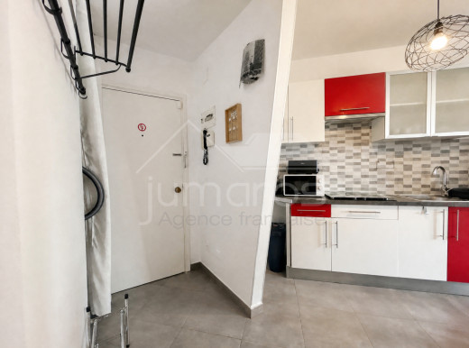 Piso de un dormitorio con vistas al canal en Empuriabrava