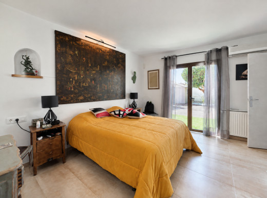 Ebenerdiges Haus mit Pool und Garten in Empuriabrava
