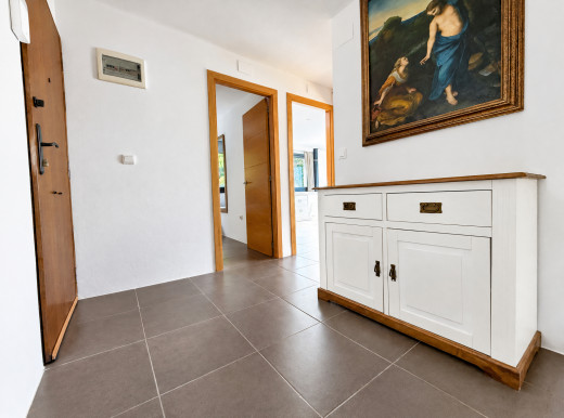 Villa mit privatem Pool und Panoramablick auf die Bucht von Roses.