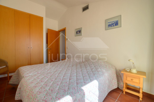 Superbe duplex avec 4 chambres, piscine, terrasse et garage