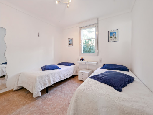 Apartment with sea views, large terrace, parking, and storage room – Canyelles Beach