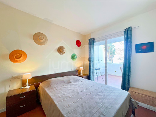 Appartement 2 chambres au dernier étage avec piscine