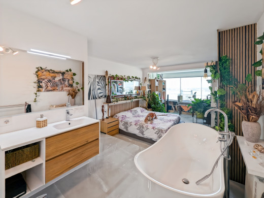 Appartement duplex moderne avec vue mer