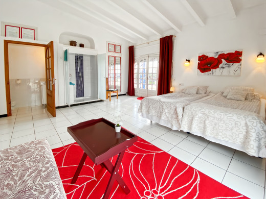 Gran casa o alojamiento turístico en venta en Cataluña