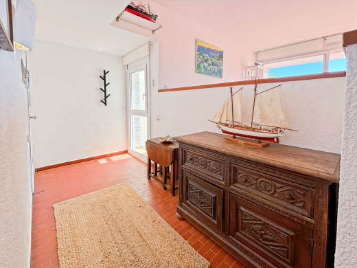 Appartment mit Meerblick und Privatparkplatz in Cadaqués, 200m vom Strand entfernt