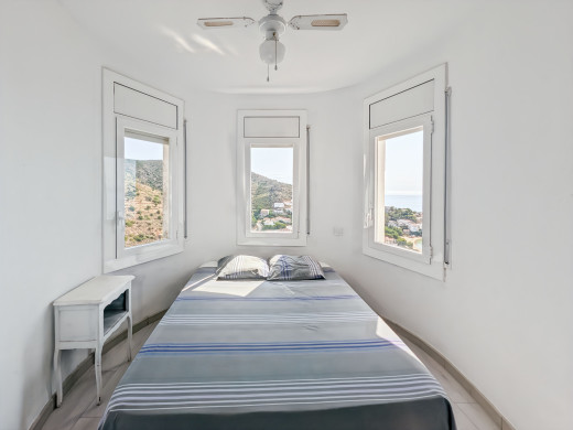 Villa mit Meerblick und Pool in Almadrava – Roses