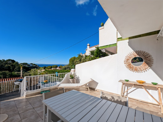 Casa con vistas al mar en venta en Almadrava