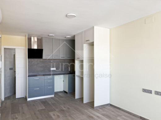 Renovated studio on the top floor near the beach in Empuriabrava