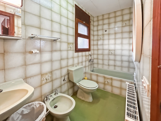 House with private mooring in Empuriabrava