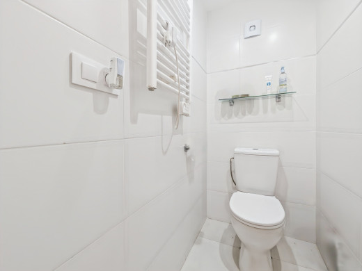 Apartment with sea views, large terrace, parking, and storage room – Canyelles Beach