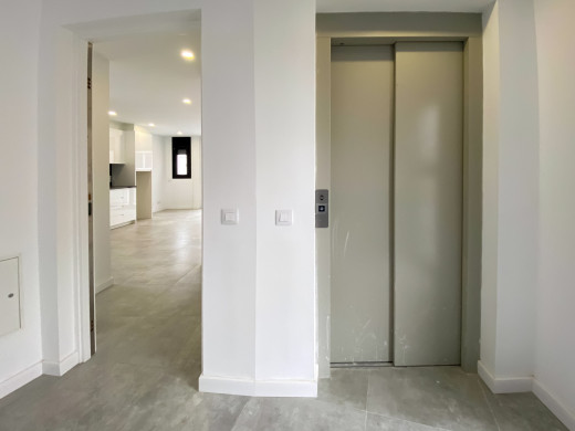 Appartement neuf en duplex à 300m de la plage, à Roses