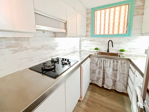 Appartment mit Meerblick und Privatparkplatz in Cadaqués, 200m vom Strand entfernt