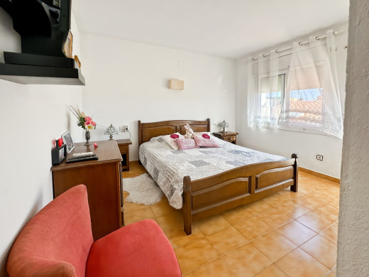 Maison à 100 m de la plage de Riells, avec jardin et terrasses
