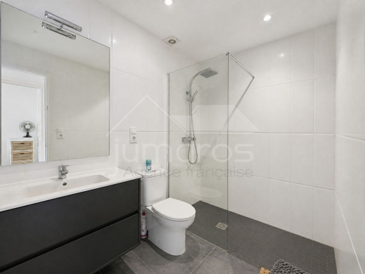 Appartement au dernier étage rénové à Empuriabrava