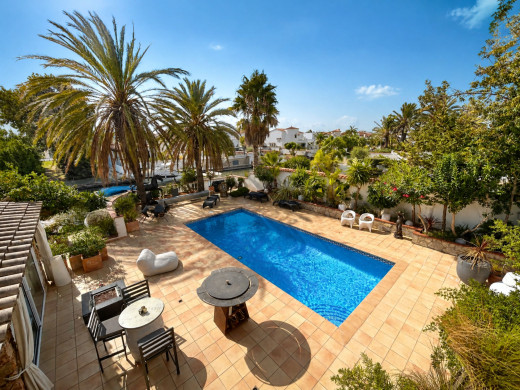 Maison avec amarre privée de 15m à Empuriabrava