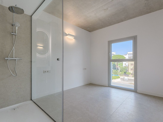 Edificio de nueva construcción con apartamentos a partir de 480.000 € en Roses.