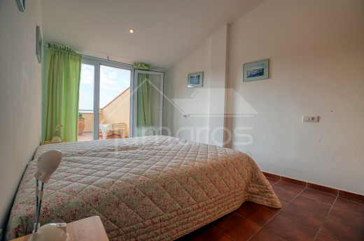 Superbe duplex avec 4 chambres, piscine, terrasse et garage