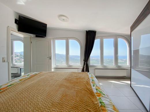 Villa avec de magnifiques vues mer et appartement indépendant à Mas Fumats, Roses