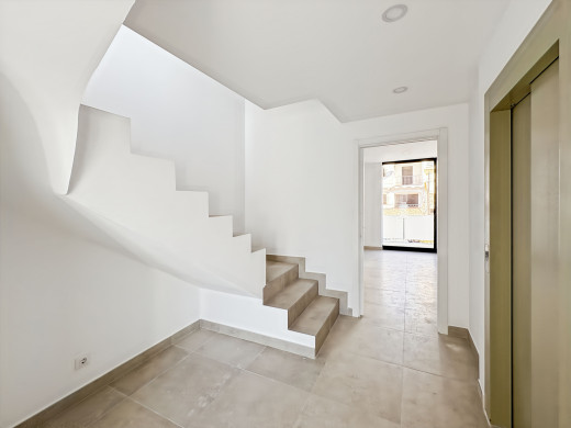 Casa con amarre privado, obra nueva, en Empuriabrava