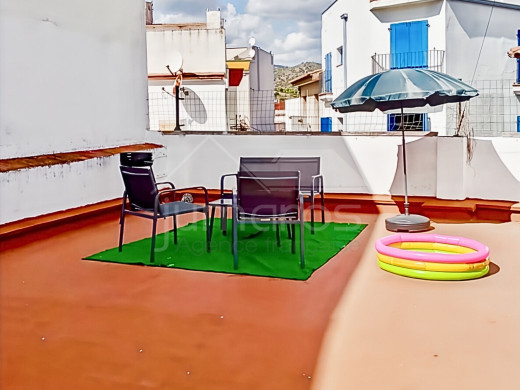 Casa con gran terraza en venta en Llançà, Costa Brava