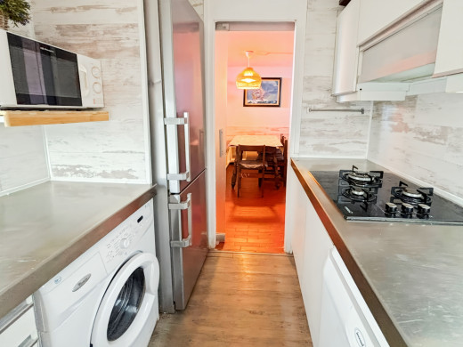 Appartment mit Meerblick und Privatparkplatz in Cadaqués, 200m vom Strand entfernt
