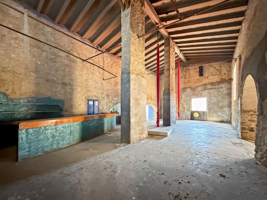 Traditional Catalan masia for sale in L'Escala, Costa Brava