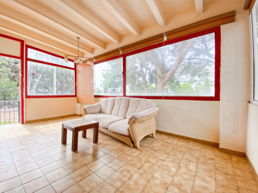 House in Canyelles, 50 metres from the beach and 5 private parking spaces