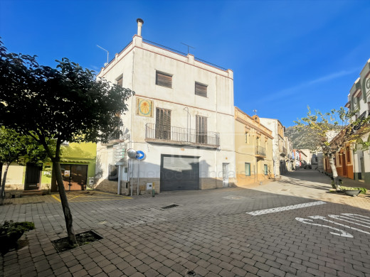 Maison de village avec garage et terrasse à Palau-saverdera