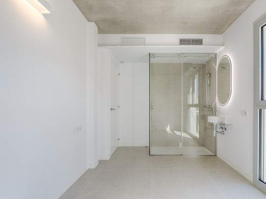 Edificio de nueva construcción con apartamentos a partir de 480.000 € en Roses.